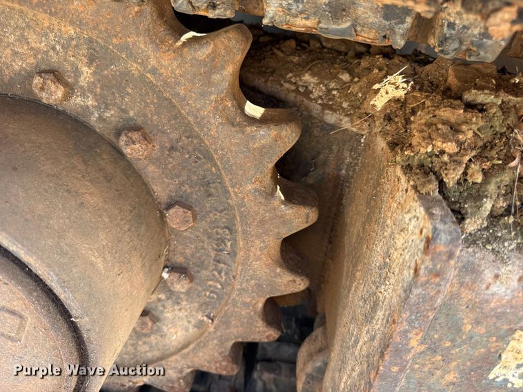 image for item DO2249 2001 Bobcat 341 mini excavator