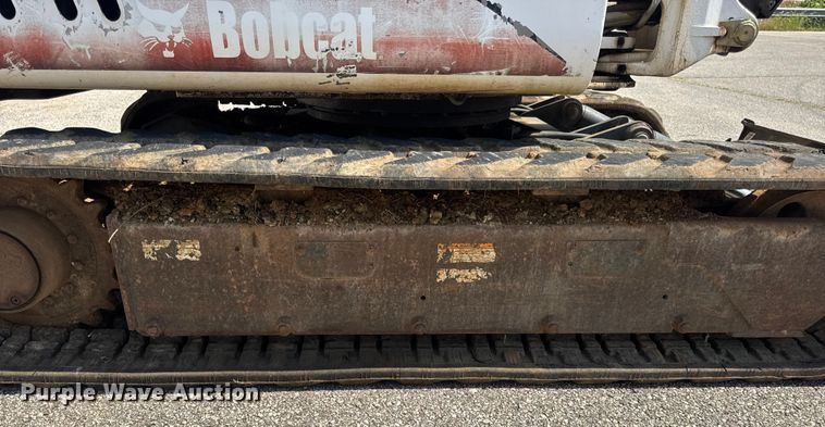 image for item DO2249 2001 Bobcat 341 mini excavator