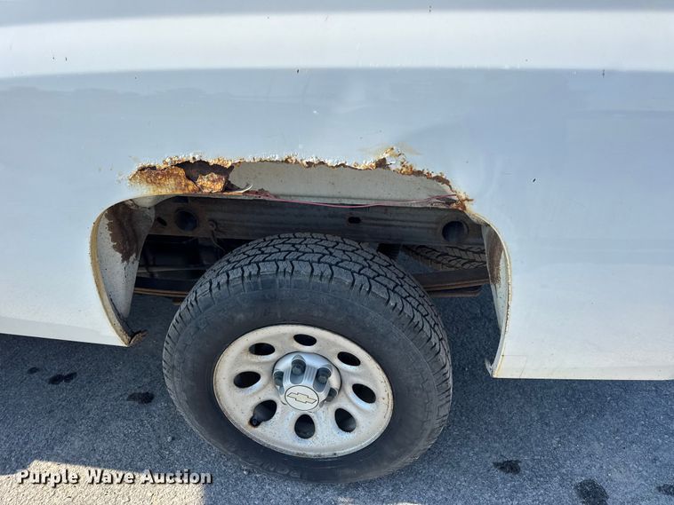 image for item DO2258 2008 Chevrolet Silverado 1500 pickup truck