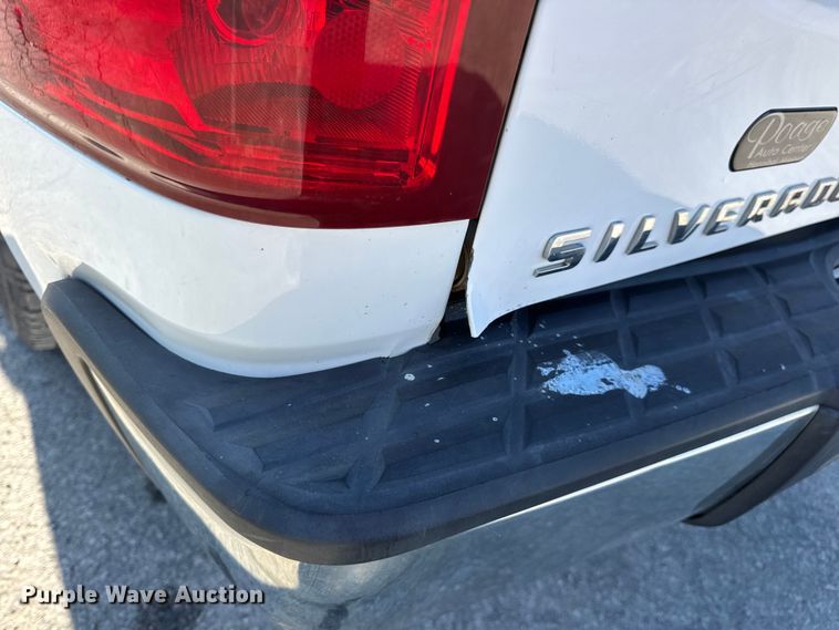 image for item DO2258 2008 Chevrolet Silverado 1500 pickup truck