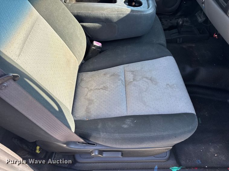 image for item DO2258 2008 Chevrolet Silverado 1500 pickup truck