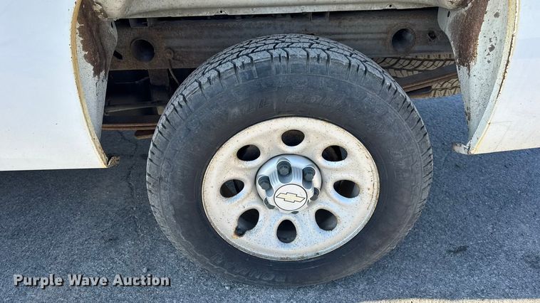 image for item DO2258 2008 Chevrolet Silverado 1500 pickup truck