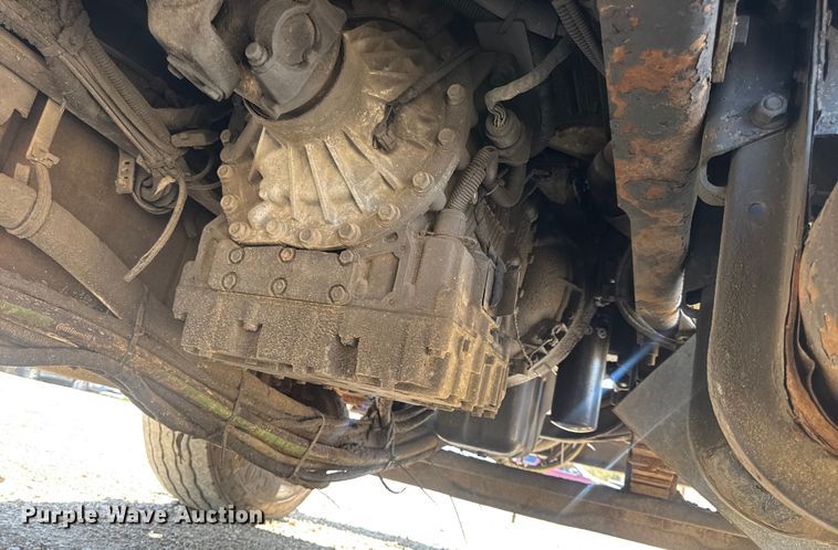 image for item DO2261 2006 International 7400 dump truck