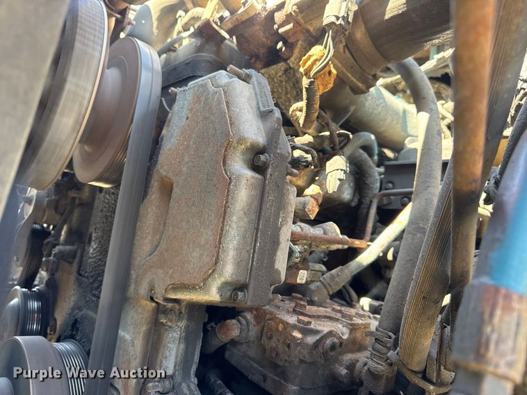 image for item DO2261 2006 International 7400 dump truck