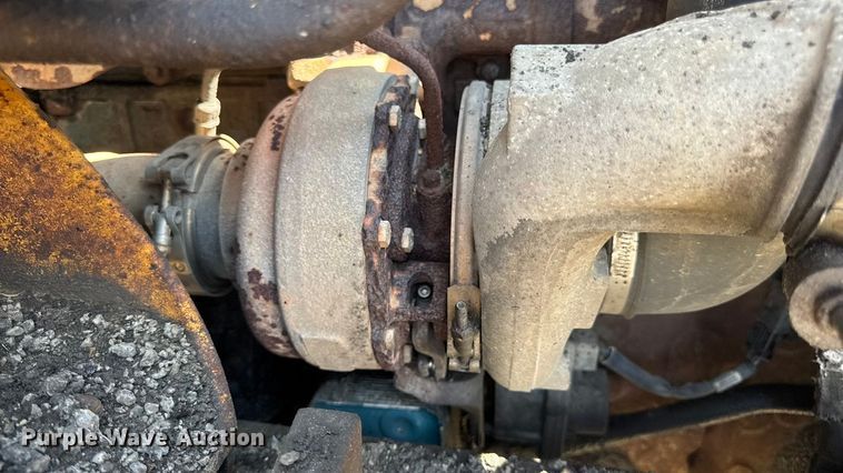 image for item DO2261 2006 International 7400 dump truck