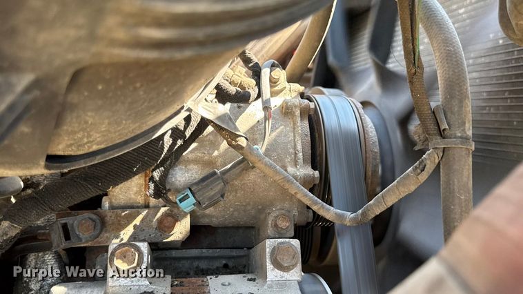 image for item DO2261 2006 International 7400 dump truck