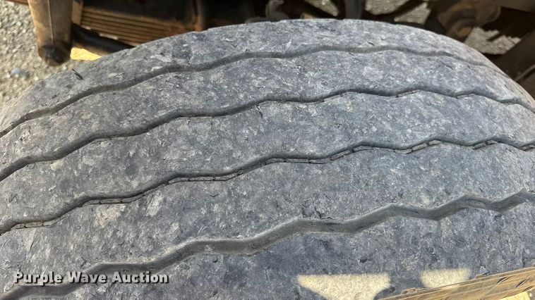 image for item DO2261 2006 International 7400 dump truck