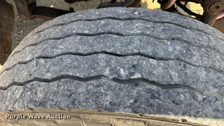 image for item DO2261 2006 International 7400 dump truck