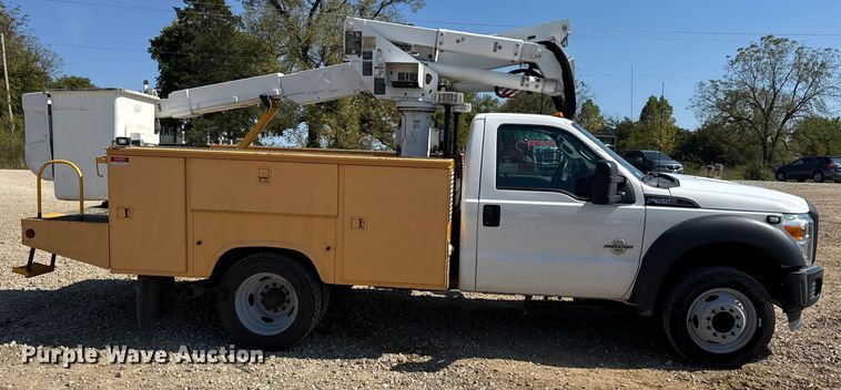 CAMIóN CON CANASTILLA 2015 FORD ALTEC