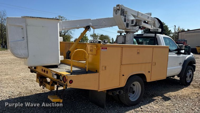 CAMIóN CON CANASTILLA 2015 FORD ALTEC