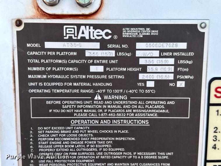 image for item DO2263 2015 Ford F550 Super Duty XL bucket truck