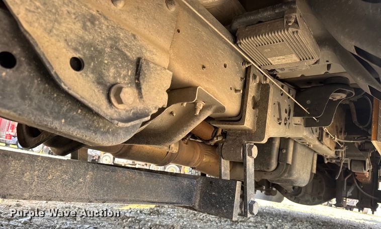 image for item DO2263 2015 Ford F550 Super Duty XL bucket truck