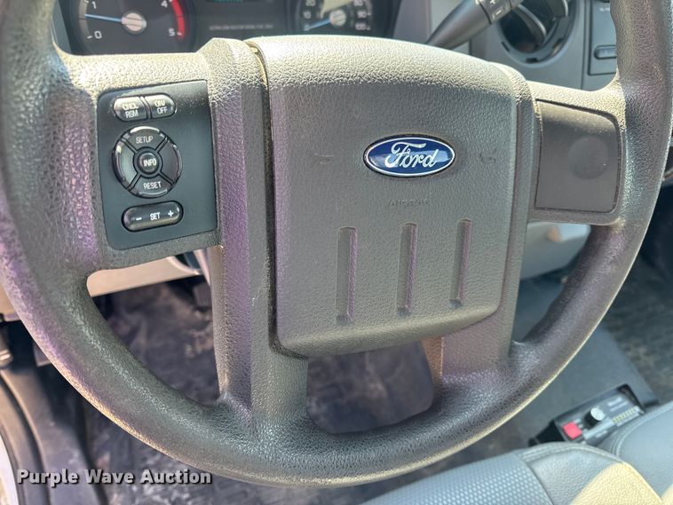 image for item DO2263 2015 Ford F550 Super Duty XL bucket truck