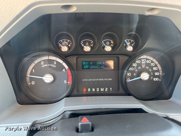 image for item DO2263 2015 Ford F550 Super Duty XL bucket truck