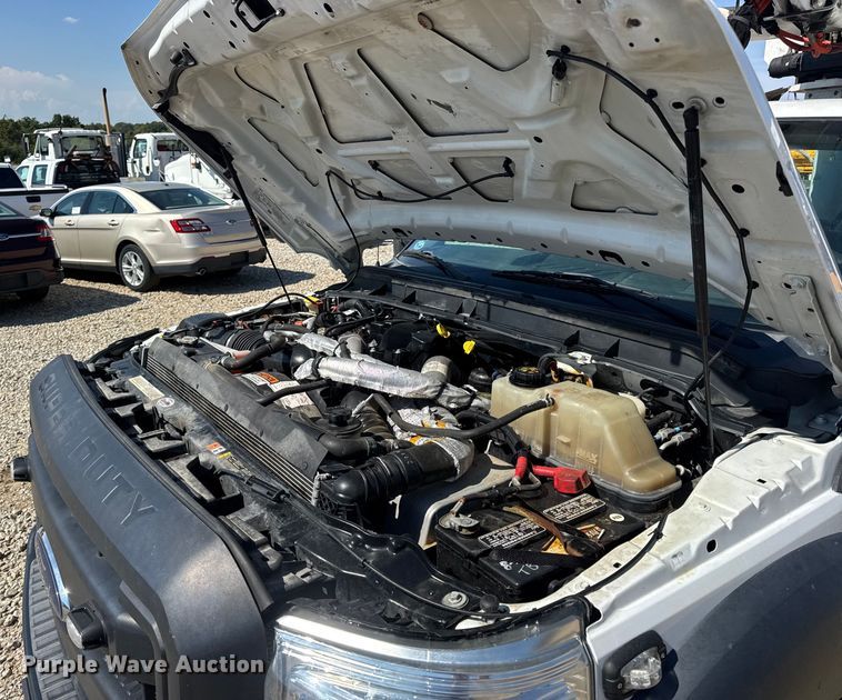 image for item DO2263 2015 Ford F550 Super Duty XL bucket truck