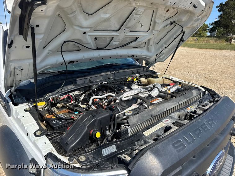 image for item DO2263 2015 Ford F550 Super Duty XL bucket truck