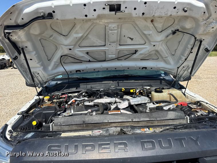 image for item DO2263 2015 Ford F550 Super Duty XL bucket truck