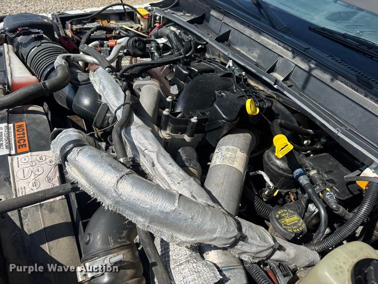 image for item DO2263 2015 Ford F550 Super Duty XL bucket truck