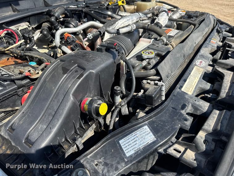 image for item DO2263 2015 Ford F550 Super Duty XL bucket truck