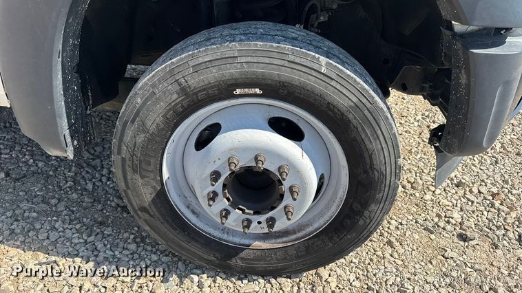 image for item DO2263 2015 Ford F550 Super Duty XL bucket truck