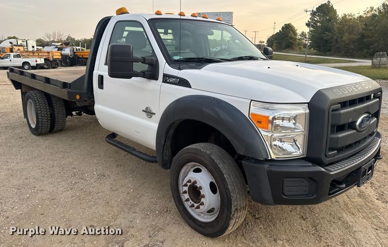 image for item DO2265 2013 Ford F450 Super Duty XL flatbed truck