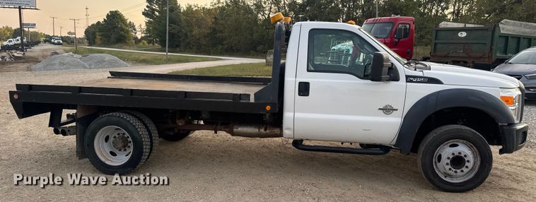 image for item DO2265 2013 Ford F450 Super Duty XL flatbed truck