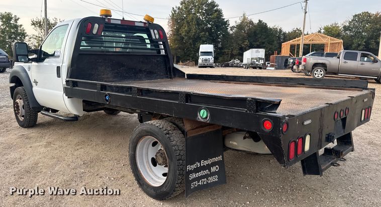 image for item DO2265 2013 Ford F450 Super Duty XL flatbed truck