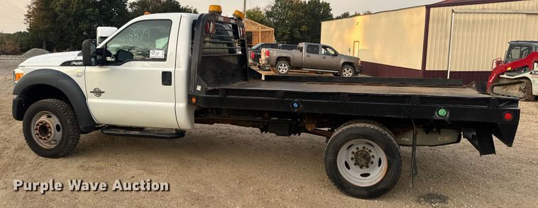 image for item DO2265 2013 Ford F450 Super Duty XL flatbed truck