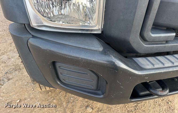 image for item DO2265 2013 Ford F450 Super Duty XL flatbed truck