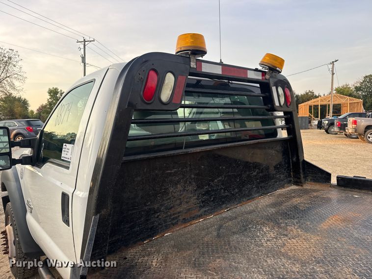 image for item DO2265 2013 Ford F450 Super Duty XL flatbed truck