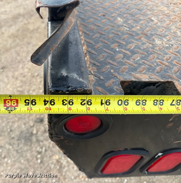 image for item DO2265 2013 Ford F450 Super Duty XL flatbed truck