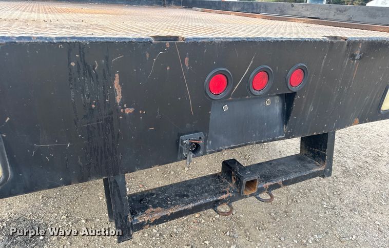 image for item DO2265 2013 Ford F450 Super Duty XL flatbed truck