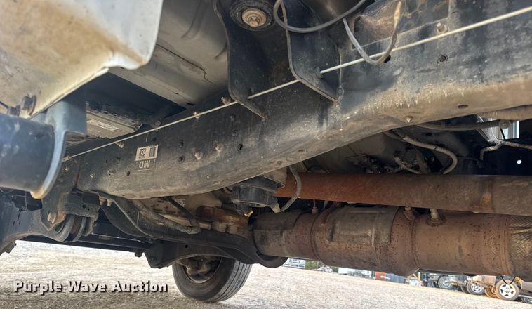 image for item DO2265 2013 Ford F450 Super Duty XL flatbed truck