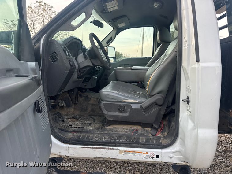 image for item DO2265 2013 Ford F450 Super Duty XL flatbed truck