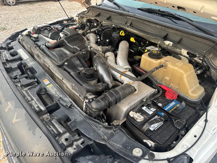 image for item DO2265 2013 Ford F450 Super Duty XL flatbed truck