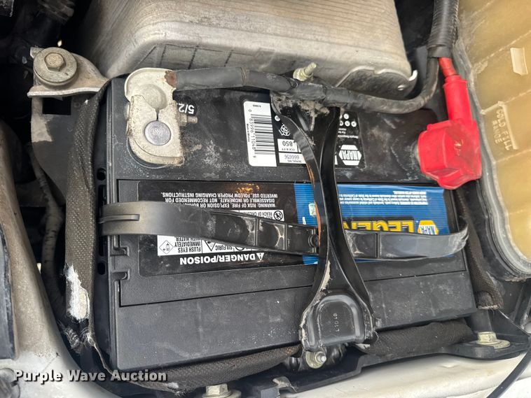 image for item DO2265 2013 Ford F450 Super Duty XL flatbed truck