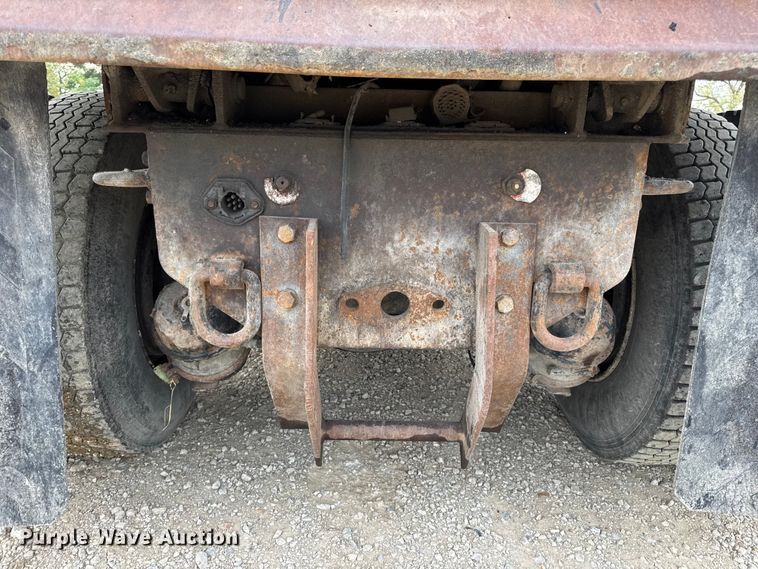 image for item DO2266 2006 International 7400 dump truck