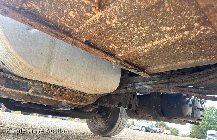 image for item DO2266 2006 International 7400 dump truck