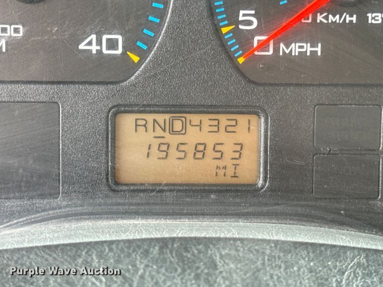 image for item DO2266 2006 International 7400 dump truck