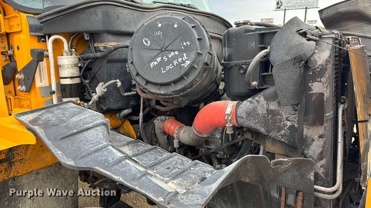 image for item DO2266 2006 International 7400 dump truck