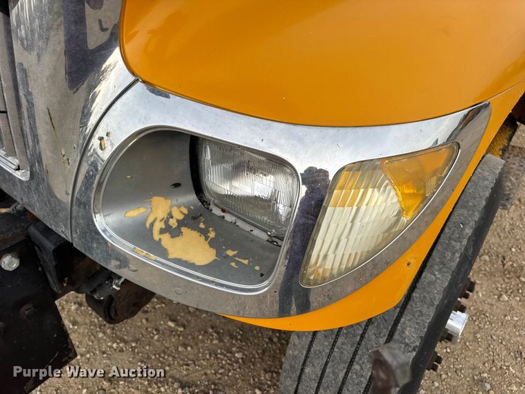 image for item DO2267 2006 International 7400 dump truck