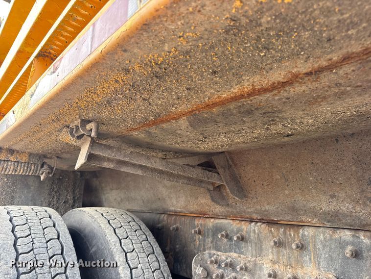 image for item DO2267 2006 International 7400 dump truck