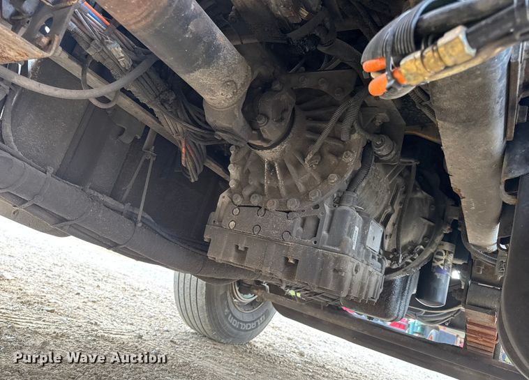 image for item DO2267 2006 International 7400 dump truck