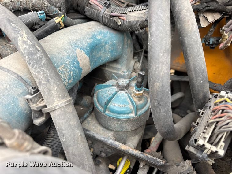 image for item DO2267 2006 International 7400 dump truck