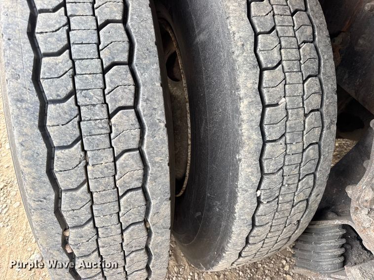 image for item DO2267 2006 International 7400 dump truck