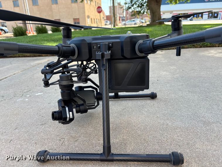 image for item DT3435 DJI Matrice V2 drone