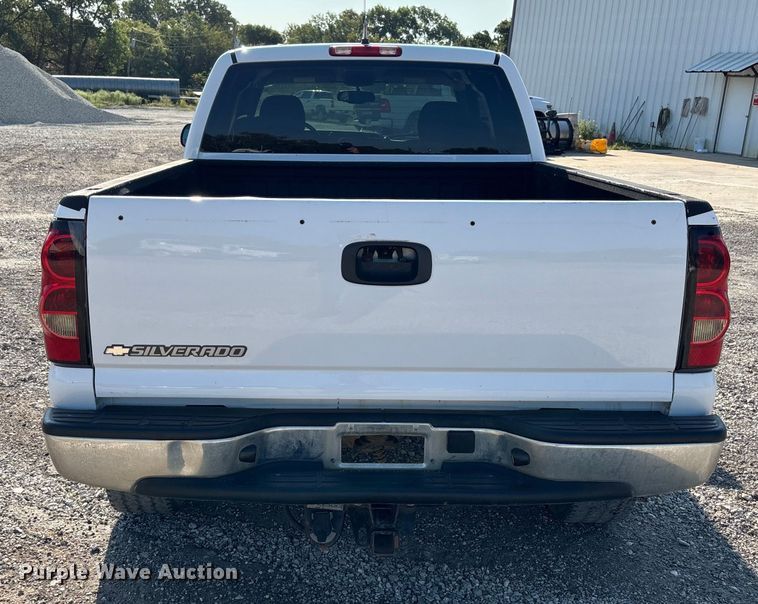 image for item DT4965 2007 Chevrolet Silverado Ext. Cab pickup truck