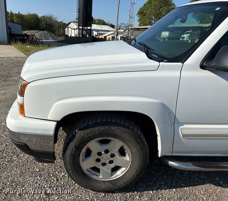 image for item DT4965 2007 Chevrolet Silverado Ext. Cab pickup truck