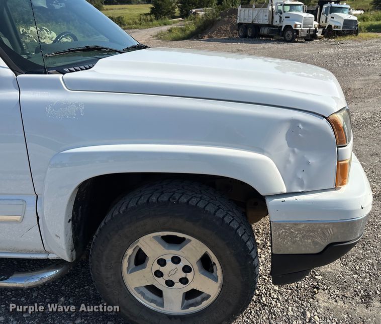 image for item DT4965 2007 Chevrolet Silverado Ext. Cab pickup truck