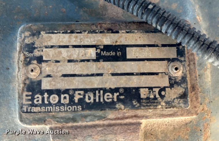 image for item DT4966 2007 Mack 600 semi truck